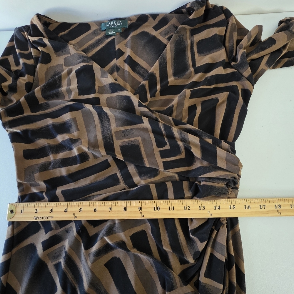 Lauren Ralph Lauren Faux Wrap Dress Size 14 Geo Print V-neck Stretch Chic Office - Picture 7 of 12